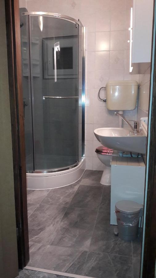 Apartment Ana 格基卡琳 外观 照片