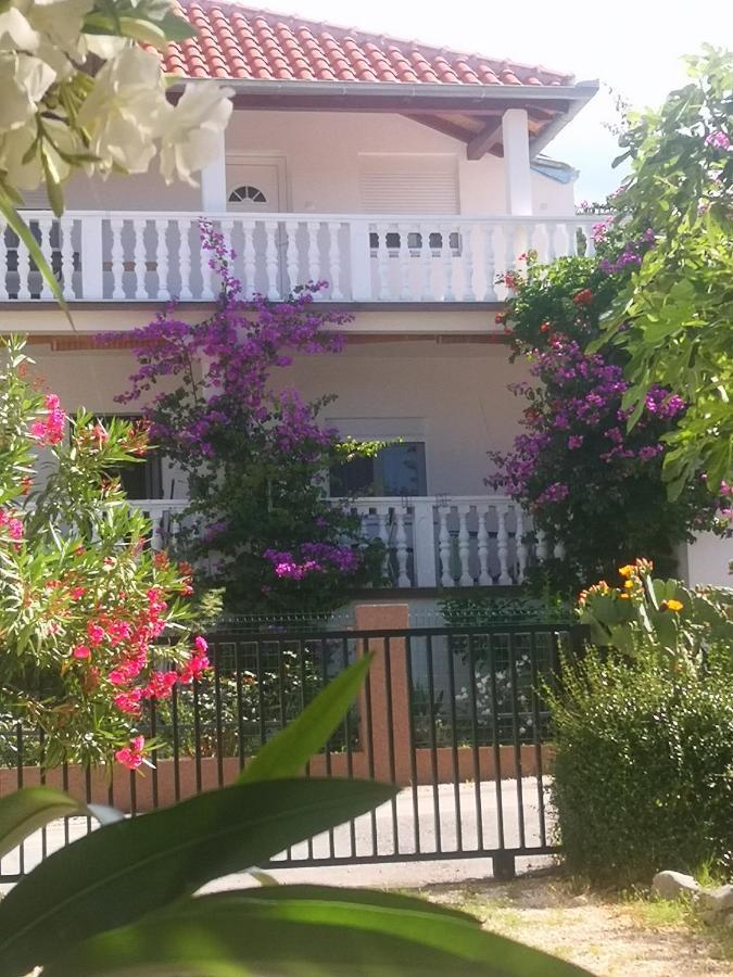Apartment Ana 格基卡琳 外观 照片